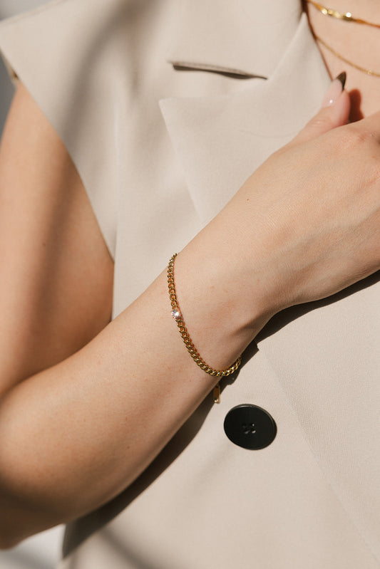 Aubrey - Gold Diamond Curb Chain