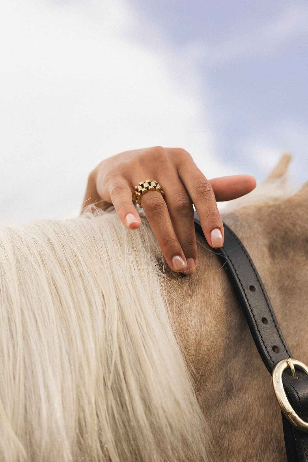 L’Heure - Gold Watch Band Ring