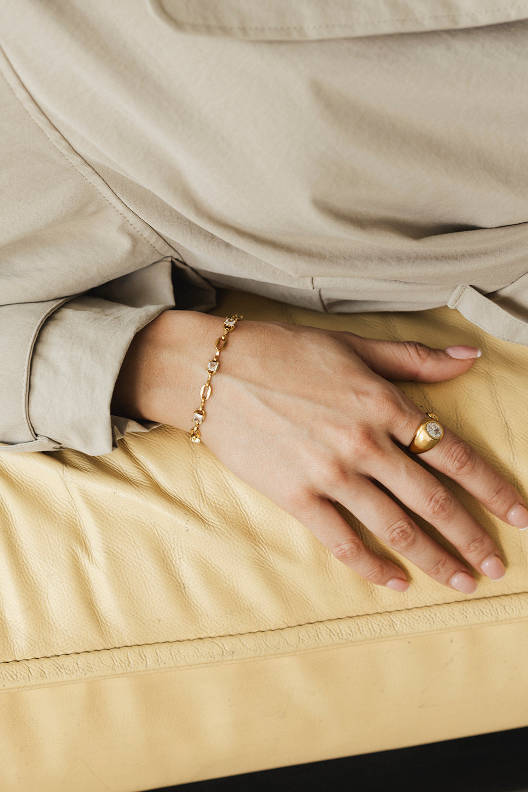 Lioré - Gold Square Diamond Chain Bracelet