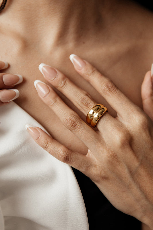 Theia - Gold Double Layered Ring