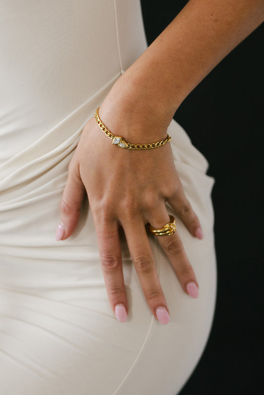 Benoîte - Gold Double Diamond Cluster Curb Bracelet