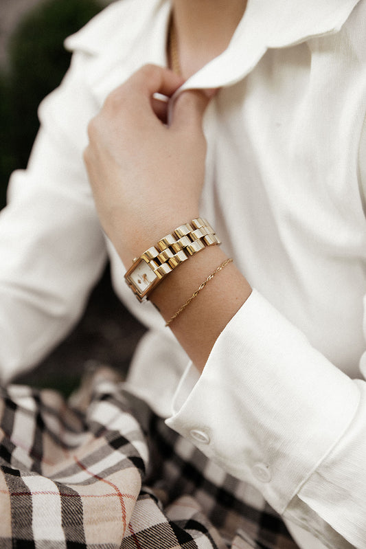 Cove - Gold Delicate Wave Chain Bracelet