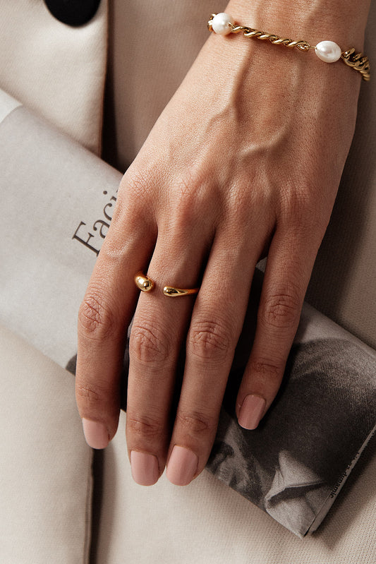Echo - Gold Adjustable Water Drop Ring
