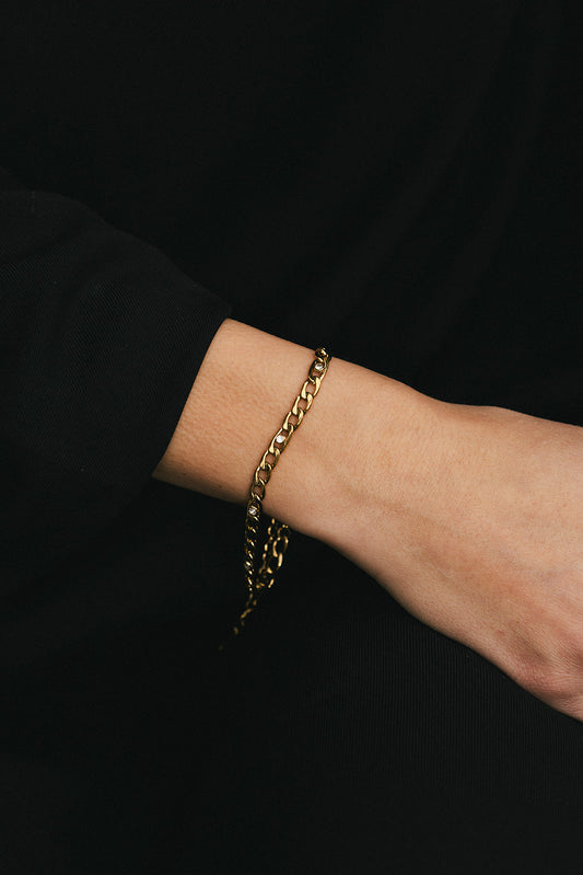 Thalia - Gold Diamond Figaro Chain Bracelet