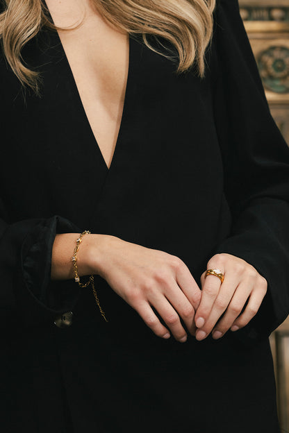 Lioré - Gold Square Diamond Chain Bracelet