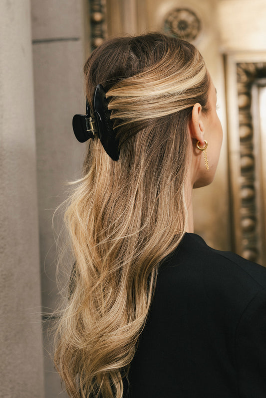 Bijou Étoile Large Hair Claw in Caviar