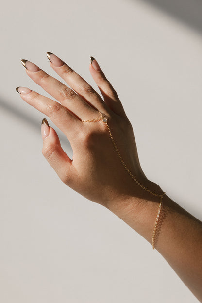 Eleanor Diamond Hand Chain