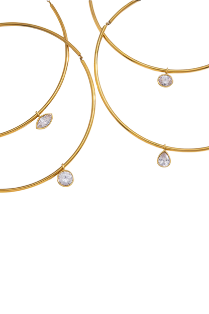 Claudia - Gold Pendant Collar Necklace