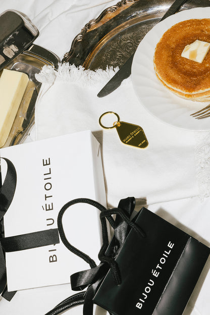 Bijou Étoile Gold Hotel Keychain
