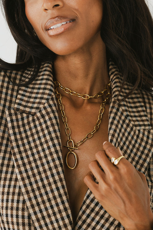 Serena - Gold Chain Toggle Necklace