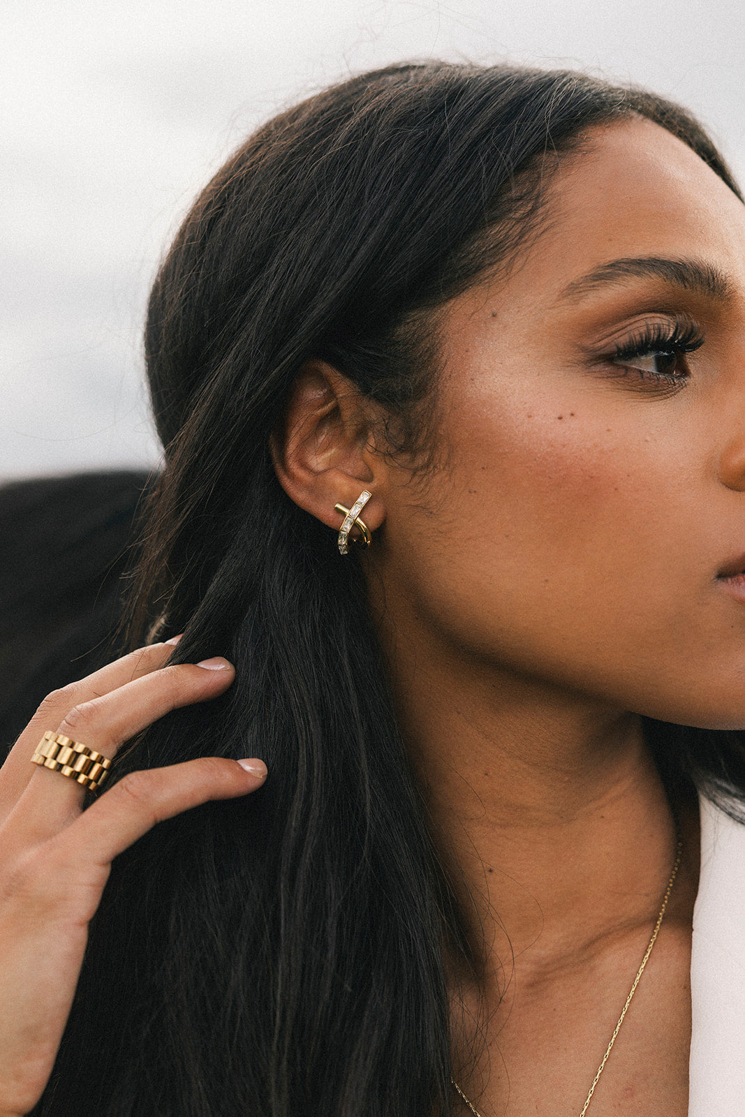 Cavalière - Gold Baguette Diamond Cross Stud Earrings