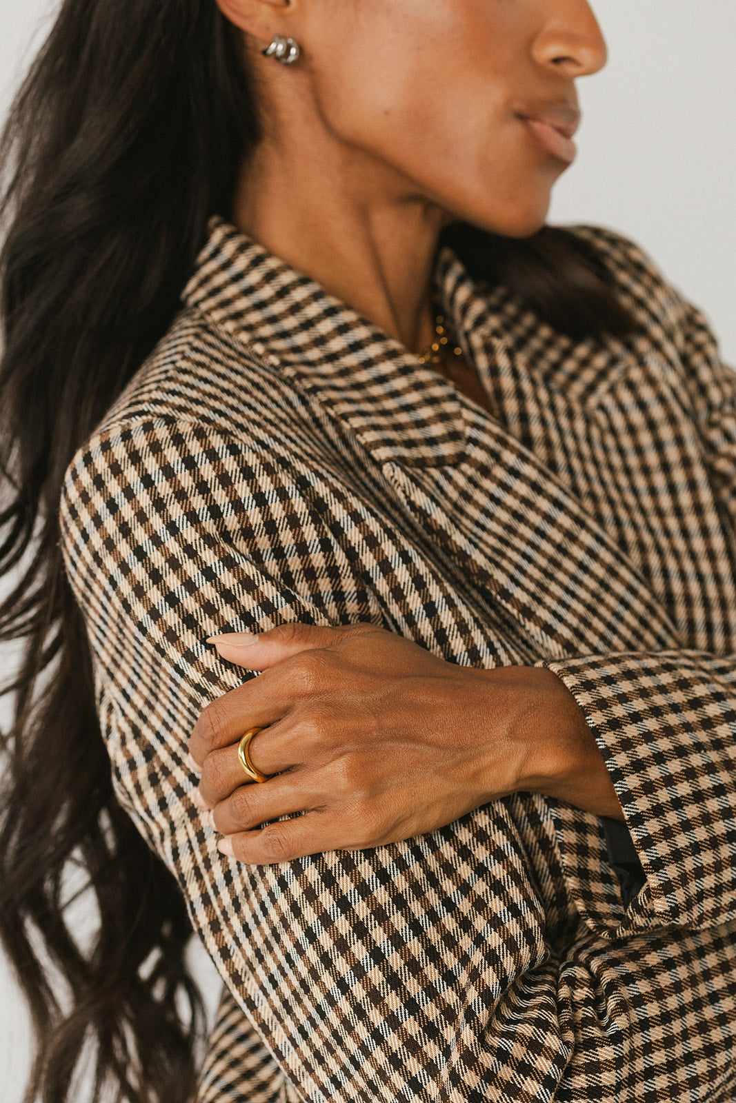 Cece - Gold Curved Band Ring