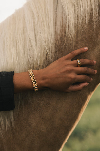 L’Heure - Gold Watch Band Bracelet