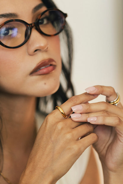 Cece - Gold Curved Band Ring
