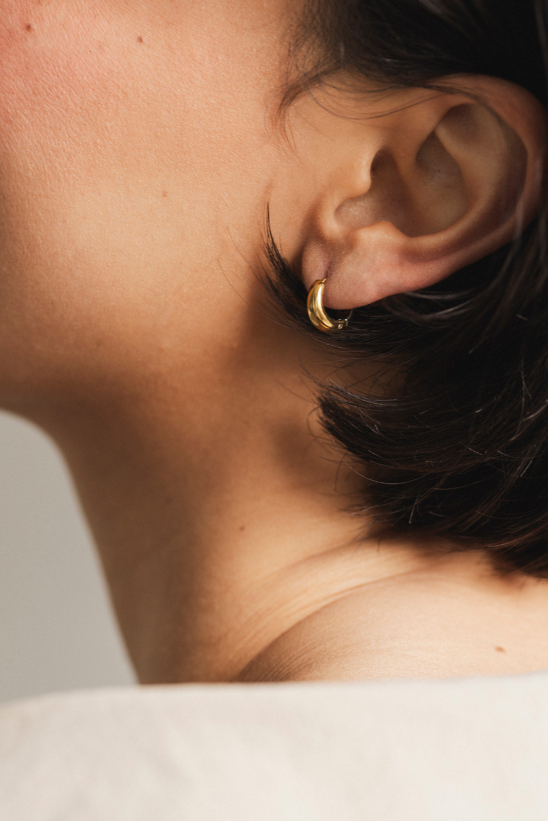 Julian - Mixed Metal Teardrop Shaped Huggie Earrings