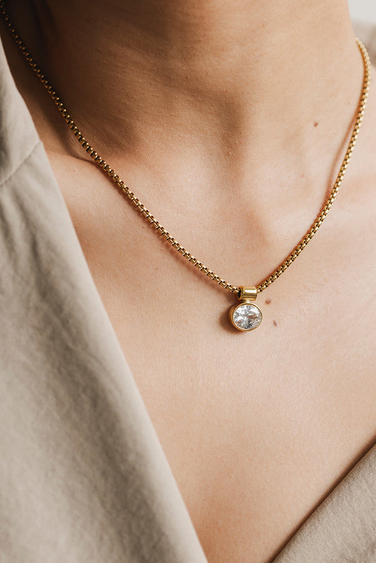 Zara - Gold Oval Diamond Box Chain Necklace