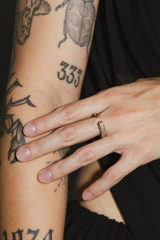 Echo - Gold Adjustable Diamond Ring