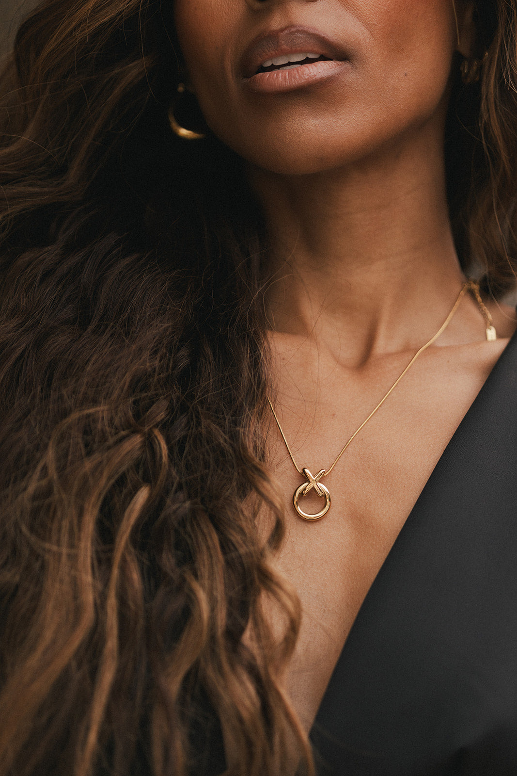 Alta - Gold Knot Chain Necklace