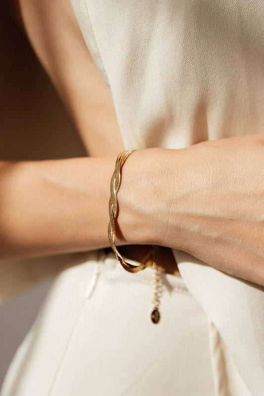 Nami - Gold Double Layer Twisted Herringbone Snake Chain Bracelet