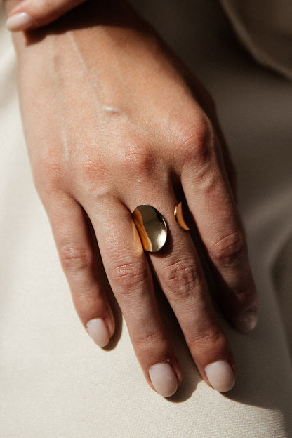 Penelope - Gold Adjustable Open Surface Ring