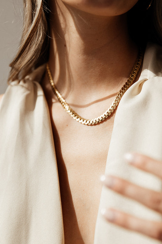 Amara - Gold Engraved Cuban Chain Necklace