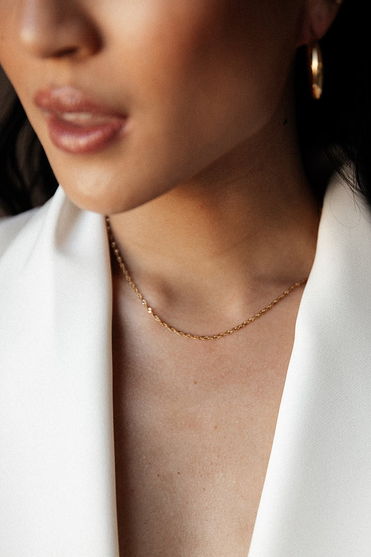 Cove - Gold Delicate Wave Chain Necklace