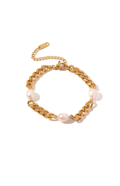 Juliet - Gold Fresh Water Pearl Figaro Chain Bracelet